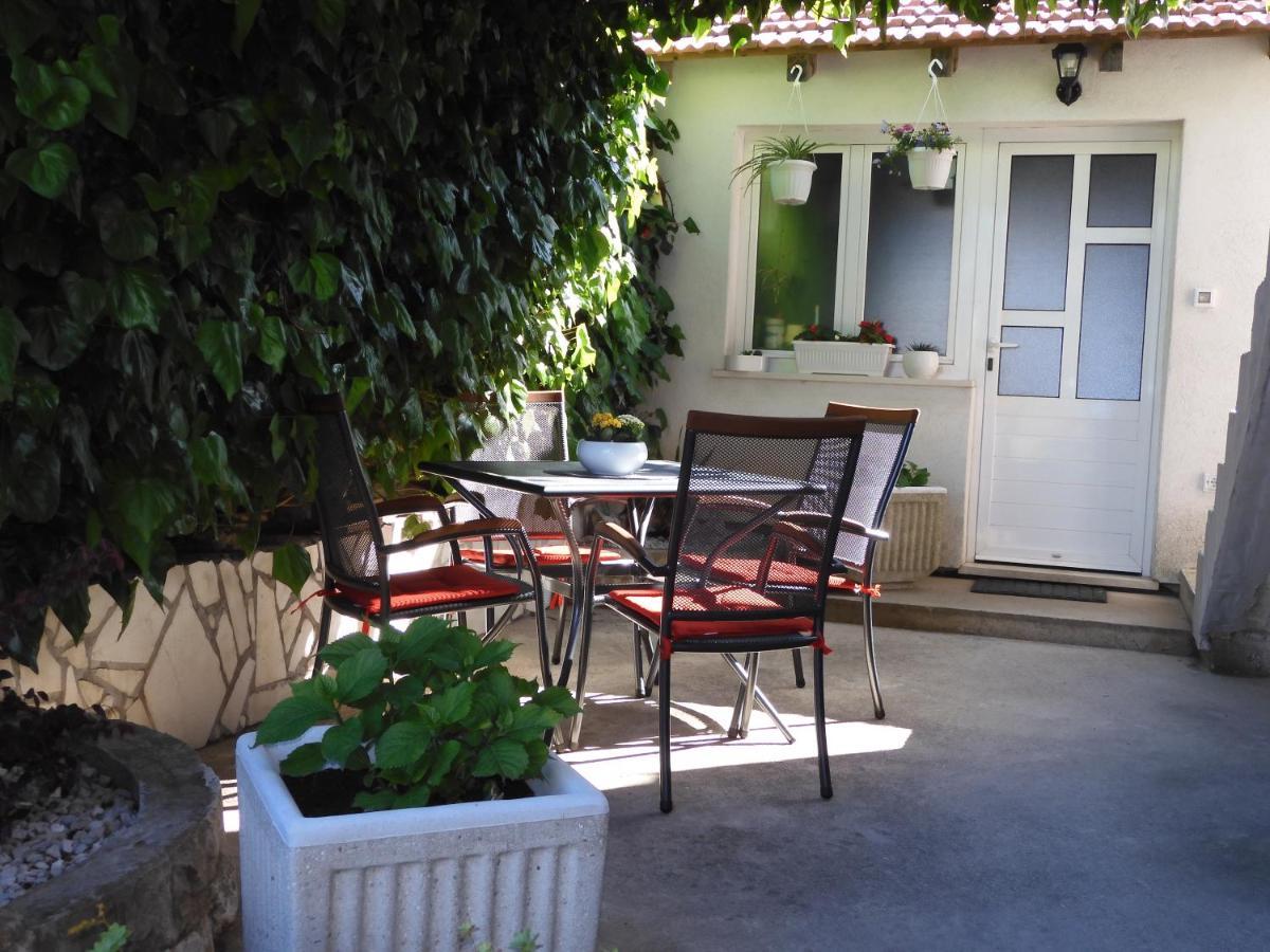 Jagoda Apartman Zrnovo Exteriör bild